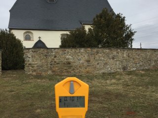 Zeď - Kostel Svatého Petra