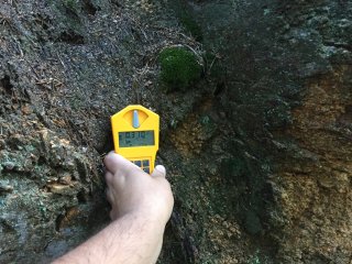 Bývalá šachta (Radioaktivní suroviny)