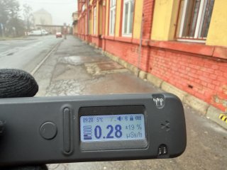 Před nádražím v Pribrami