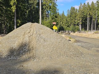 Kamínky na velké hromadě