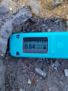 Hotspot před nádražím u poklopu pro uhlí