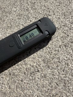 Žulový blok bočního vchodu Masarykova nádraží