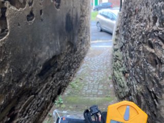 Ulička mezi baráky