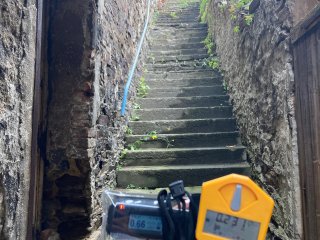 Ulička mezi baráky