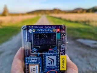 Příjezdová cesta k památníku Uranového dolu Hamr