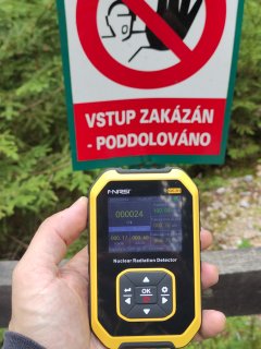 Bývalý pegmatitový důl u Smolných Pecí