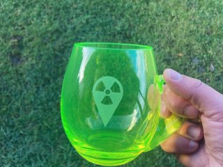 Krýgl (půllitr) z uranového skla