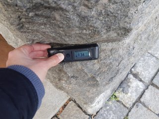 Praha - náplavka pri vstupe do WC