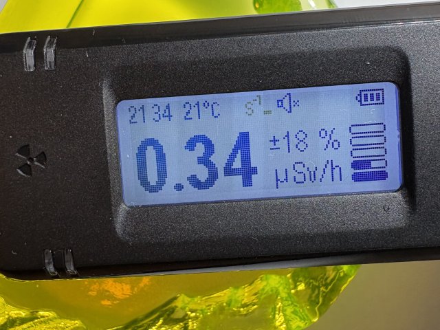 Uranové sklo - (současná výroba)