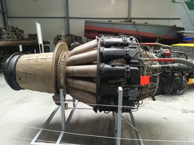 proudový motor General Electric-Allison J33