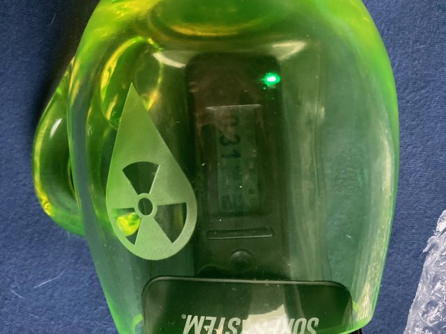 Krýgl (půllitr) z uranového skla
